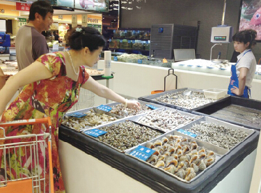 青岛市场贝类销售火爆，扇贝海蛎子价格稳中有升
